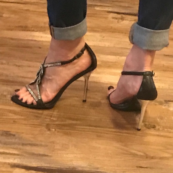 HP Flofifi Heels - Worn Once - Look New!! - Picture 2 of 6